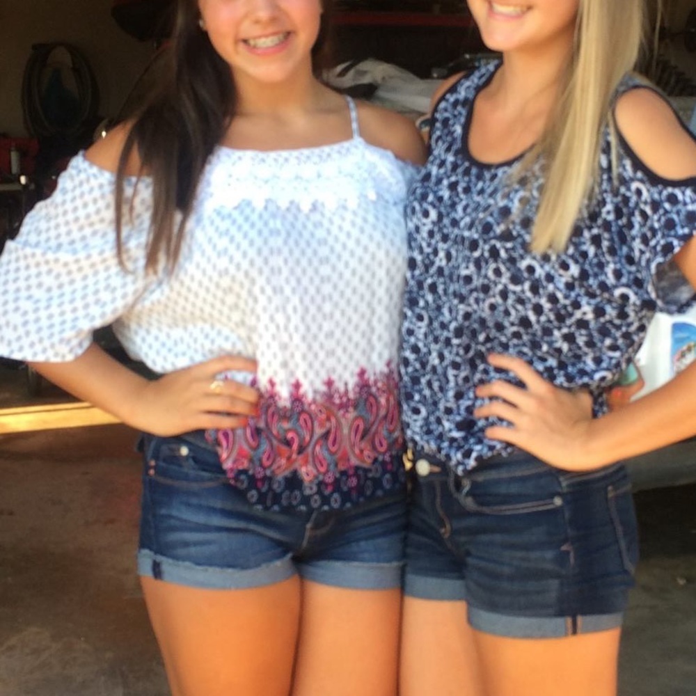 Rue 21 open shoulder top